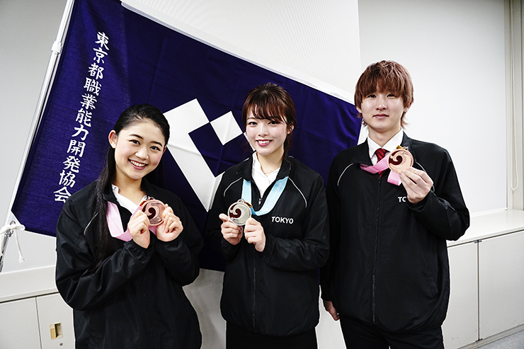 技能五輪 表敬報告会に 東京の美容専門学校なら国際文化理容美容専門学校 技能五輪 表敬報告会に 東京の美容専門学校なら国際文化理容美容専門学校