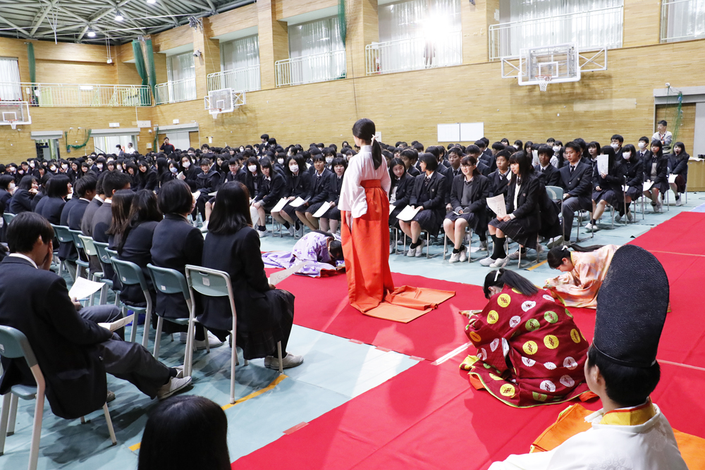 アミューズメント メディア 総合 学院 声優